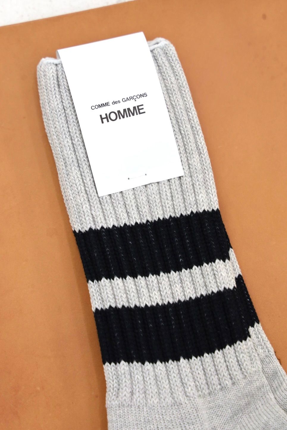 コムデギャルソンオム26FW 綿ローゲージパイルラインソックス(HR-K501-051-3)GRAY×BLACK☆8月7日(金)発売！