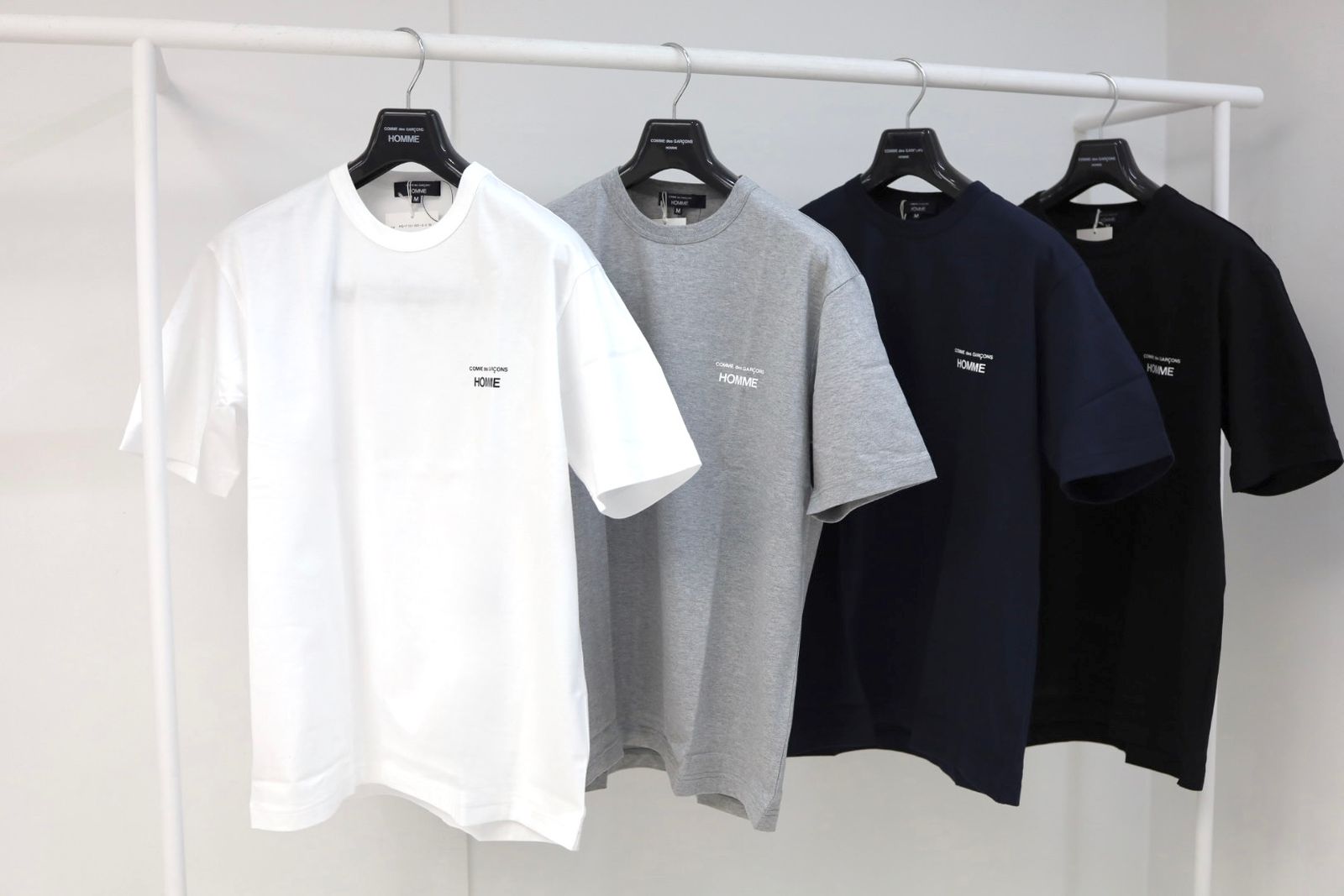 コムデギャルソンオム ロゴTシャツ(HQ-T101-051)WHITE☆2月6日(金)発売！