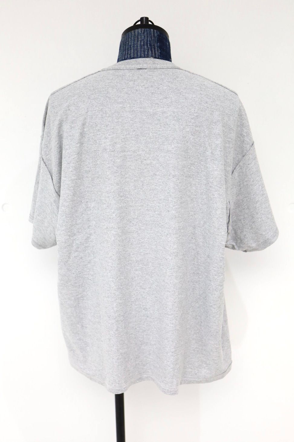 イズネスミュージック 26SS MELLOW T-SHIRTS(ISNESS MUSIC×DJ SHOTA)(IMP7_13_MELLOWT01)GRAY☆新作発売！