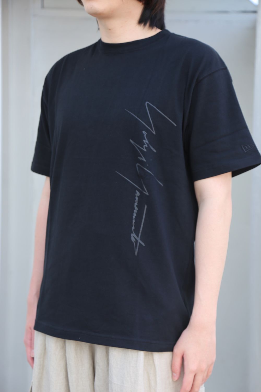 Yohji Yamamoto 半袖コットンTシャツ SS21 シグネチャーロゴ アートワーク(HD-T99-083) style.2021.4.13.