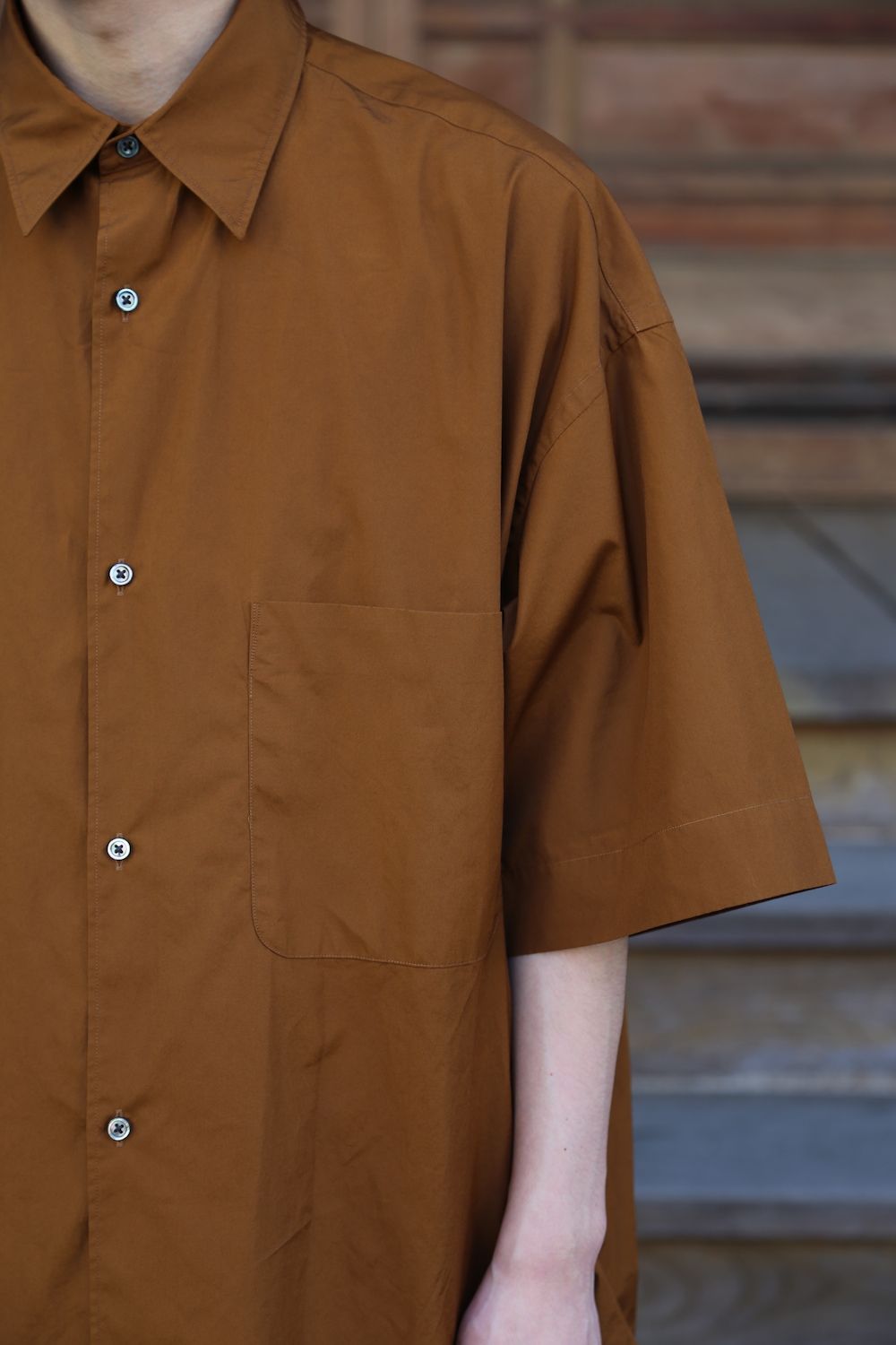 Graphpaper Broad Oversized S/S Regular Collar Shirt(GM212-50625B) style. 2021.05.23.