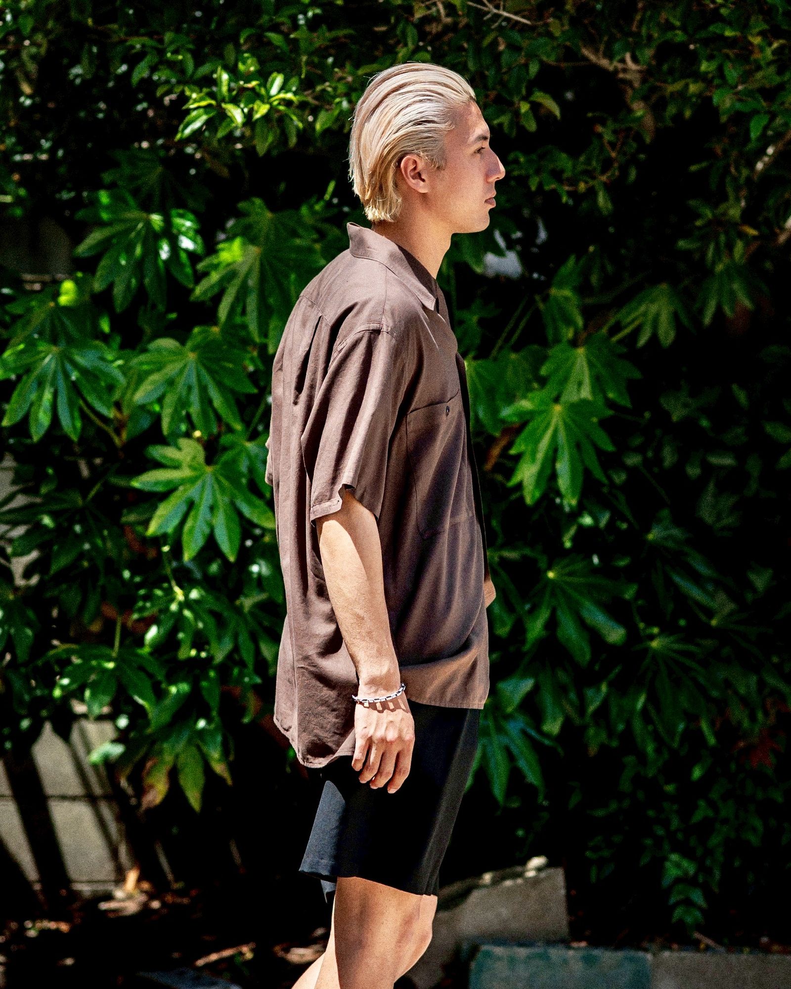 YOKE GARMENTDYED COTTON SILK TWILL OPEN COLLAR SHIRT 5月3日