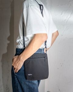 グラフペーパー PERTEX SHIELD Padded Sacoche_S(GU243-90306)BLACK