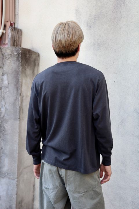 A.PRESSE Cashmere Blend L/S Henley Neck Shirt スタイル