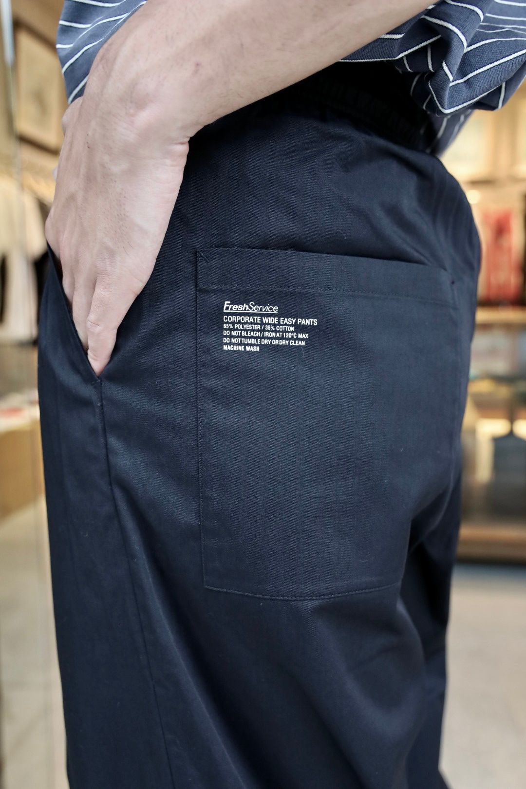 FreshService COMPACT BORDER V-NECK POLO MARKスタイル
