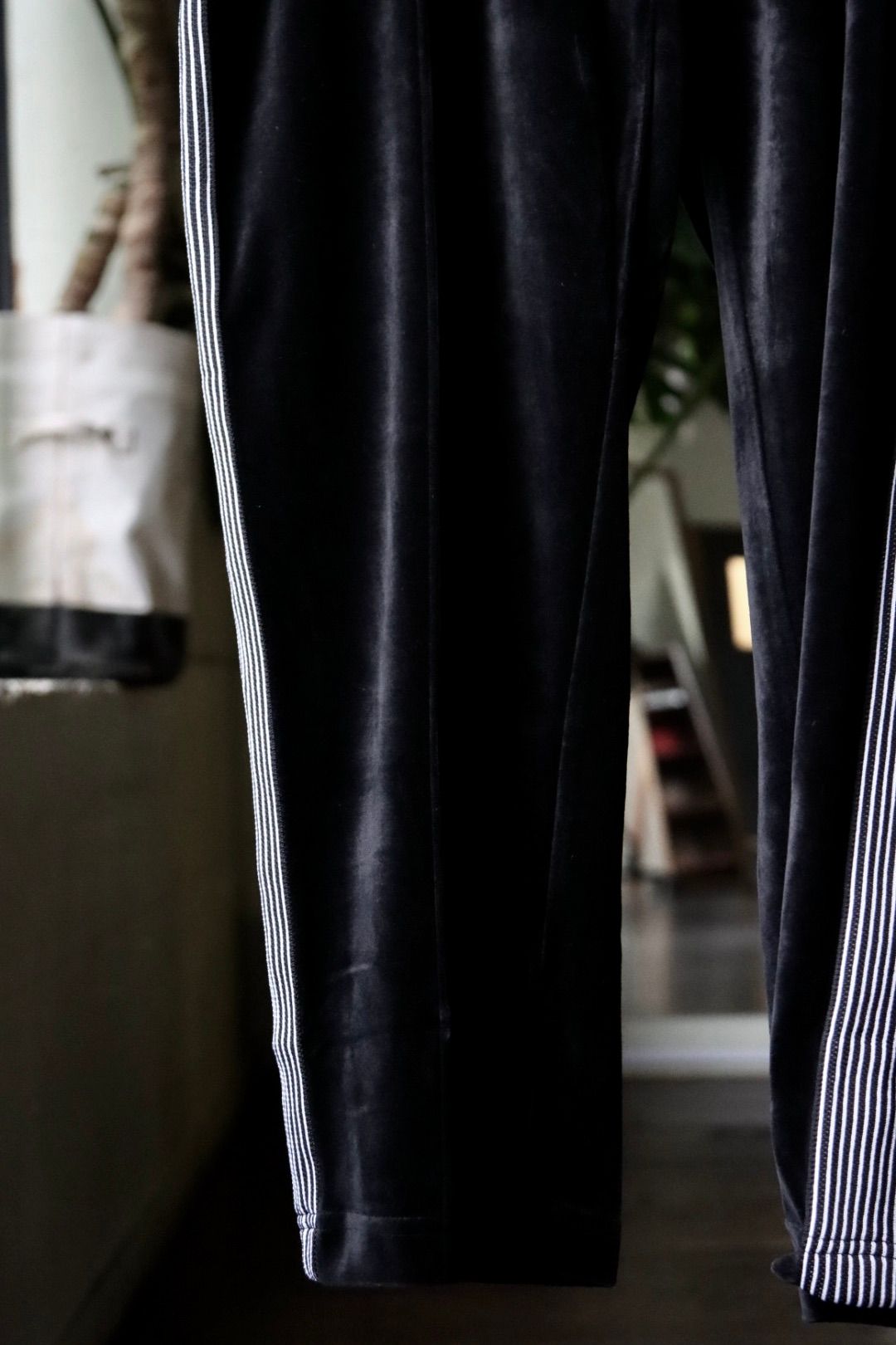 S.F.C 23FW VELOUR TRACK PANTS(SFCFW23CS07)Black