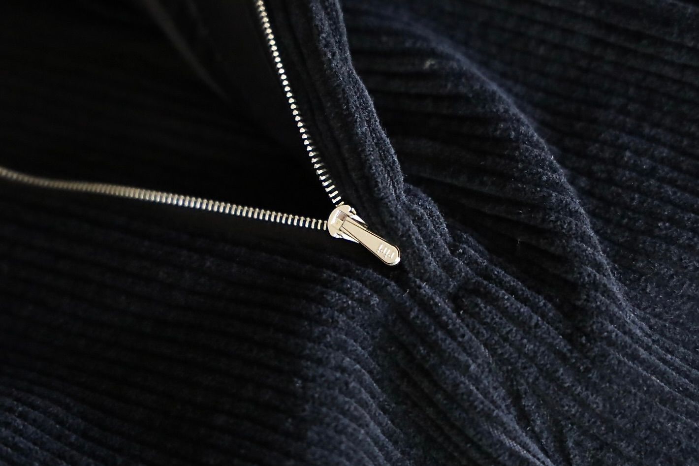 アプレッセ 2025 STYLE2  Wool Corduroy Wide Tapered Trousers(25AAP-04-03)BLACK☆8月23日(土)発売！