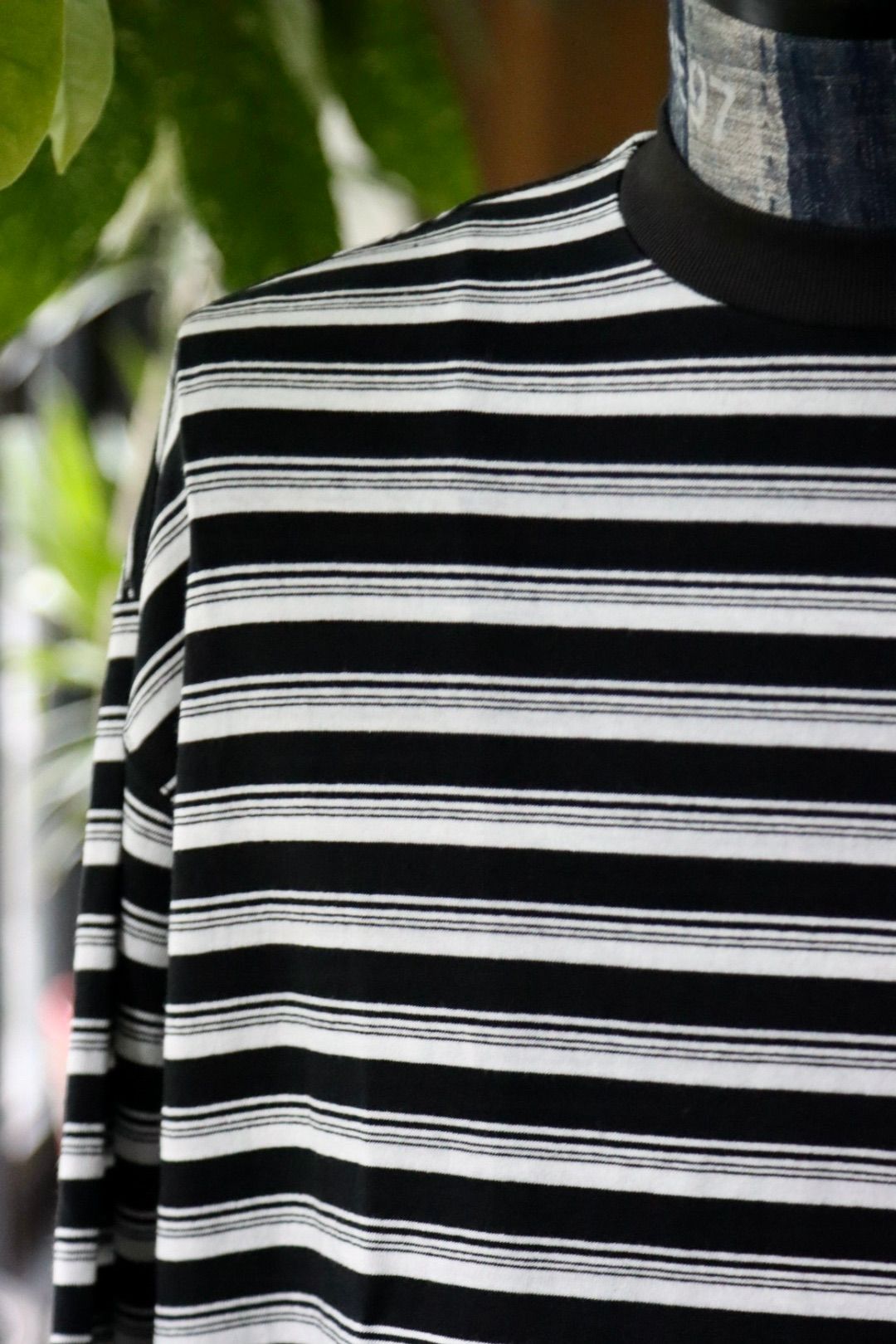 イズネス25AW BALLOON STRIPES LONG SLEEVE T SHIRT(1004AWCS03)BLACK x WHITE border