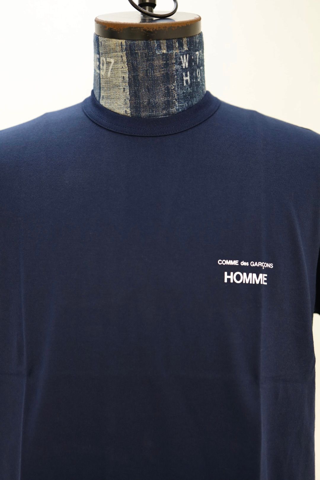 コムデギャルソンオム ロゴTシャツ(HQ-T101-051)NAVY☆2月6日(金)発売！