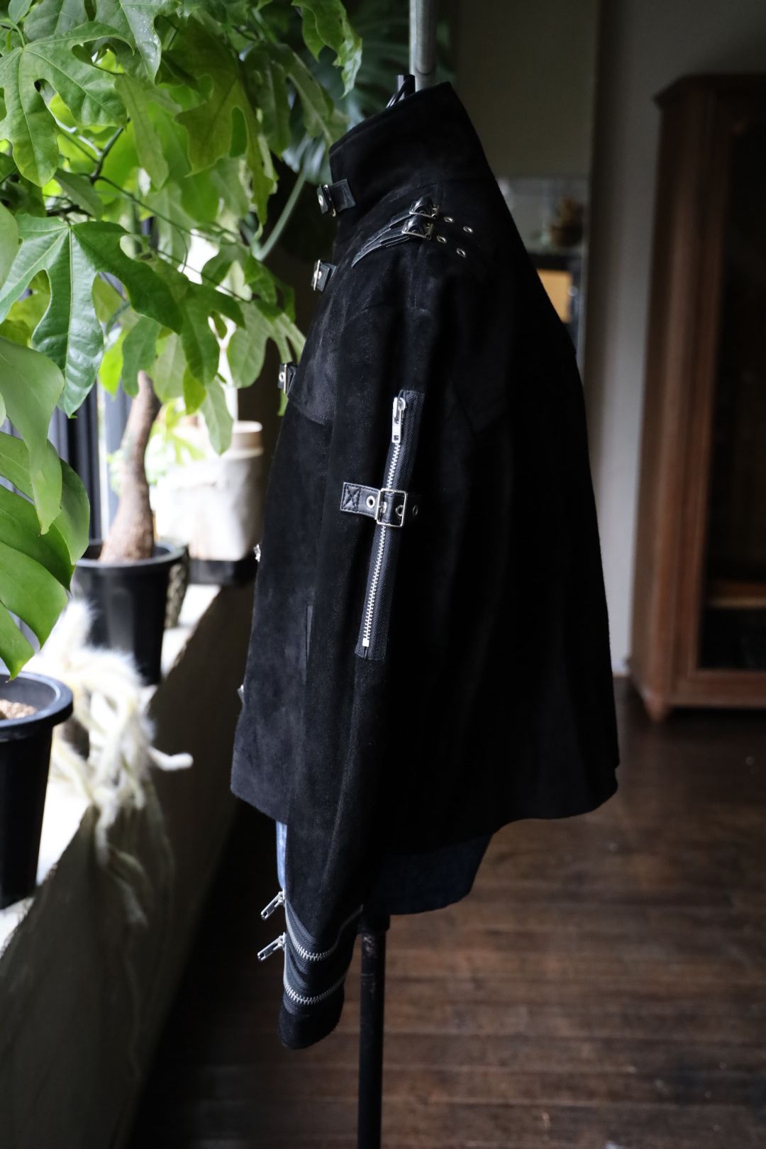 doublet 25AW BUCKLE OVERLOAD LEATHER JACKET(25AW06BL222)BLK SUEDE☆7月12日(土)発売！