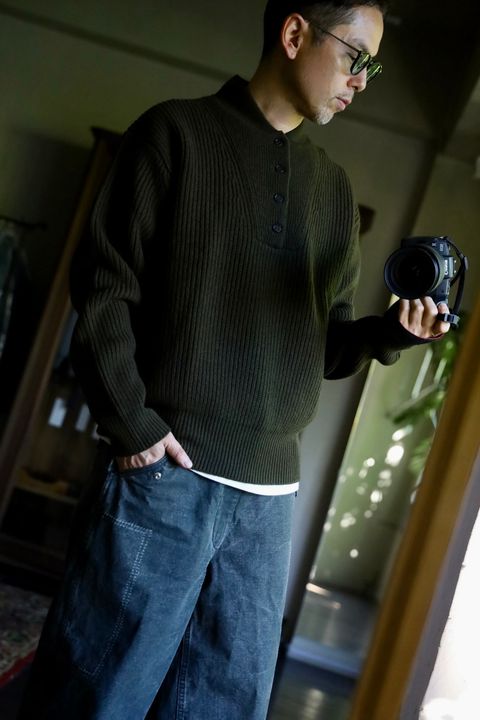 A.PRESSE Jeep Sweaterスタイル