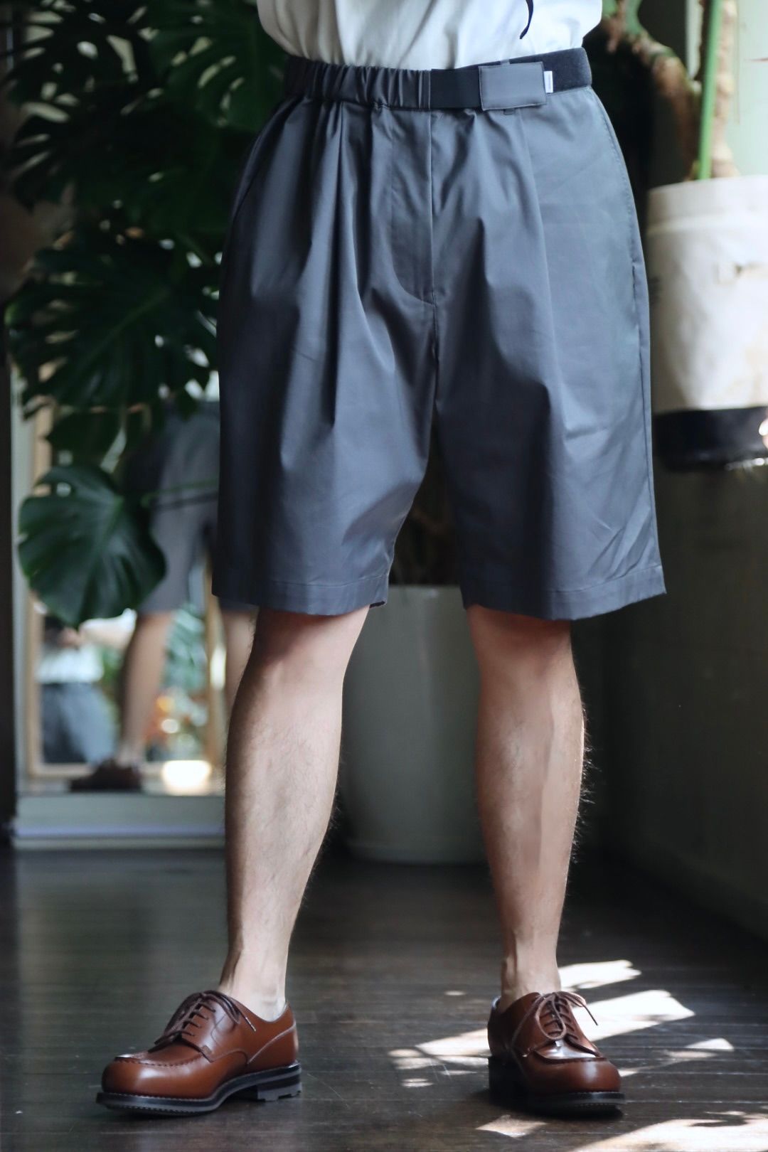 Graphpaper Silicon Poplin Oversized Regular Collar Shirtスタイル