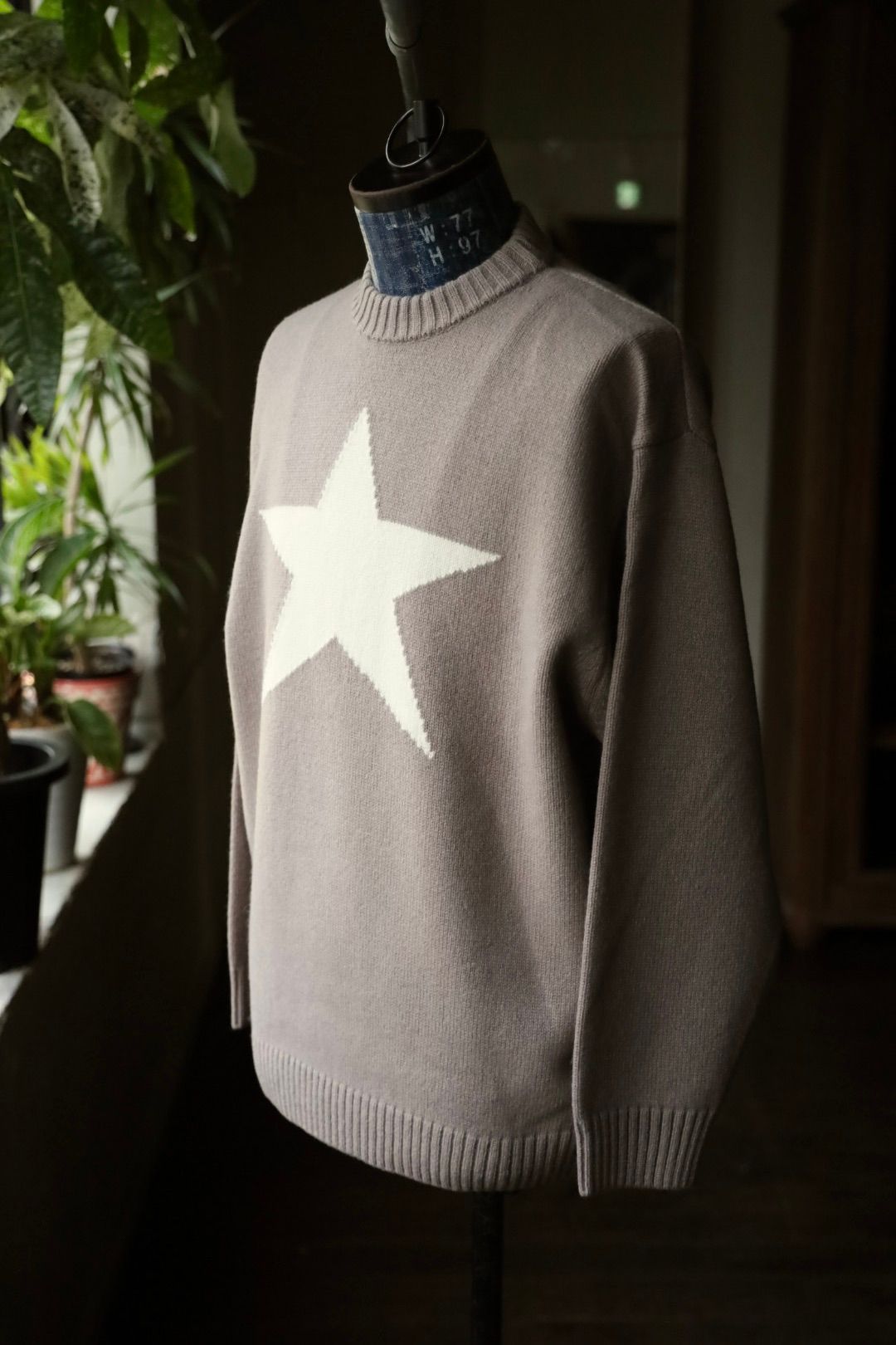 イズネス 25AW DORONP VENTILATION KNIT (25AW_23_1007AWKNIT01)BEIGE☆新作発売！