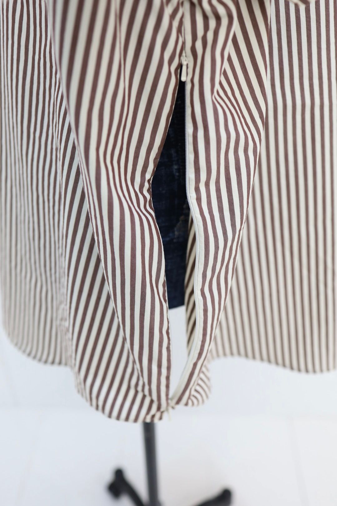 イズネス 26SS シャツTab Color Vent Short-Sleeve Shirt(26SS_28_1008SSSH02) BROWN STRIPE ☆新作発売！