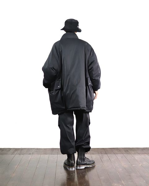 FreshService × HOUYHNHNMコラボ"BLACK"セットアップスタイル