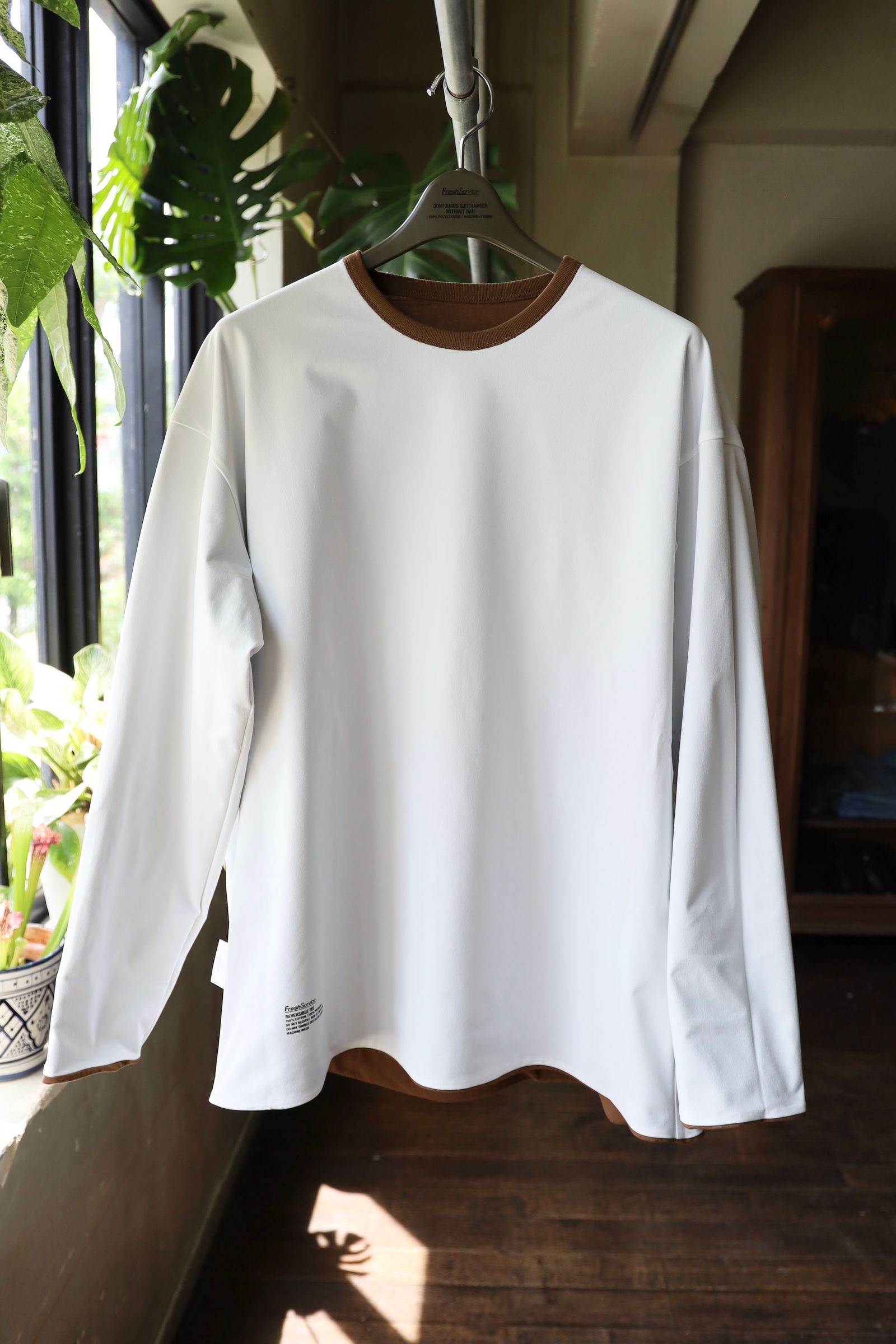フレッシュサービス REVERSIBLE L/S TEE (FSC252-70041)BROWN