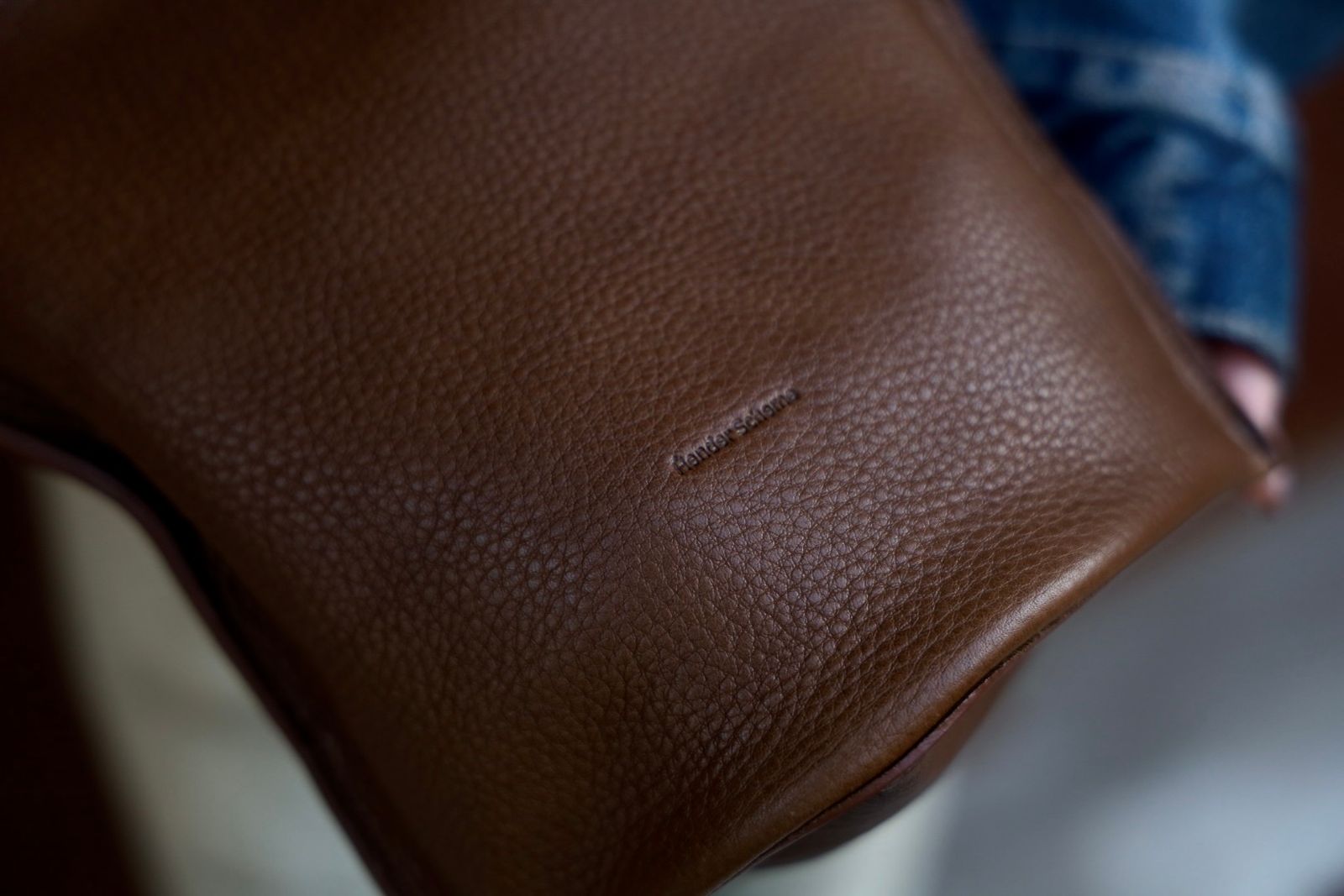 エンダースキーマ バッグ twist hand bag small(zw-b-tbs)cognac