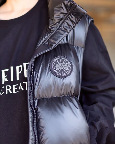 カナダグース23AW レディースCYPRESS PUFFER VEST BLACK LABELスタイル 2023.11.6