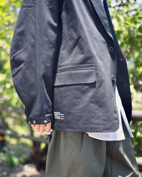 is-ness イズネス 23AW WIDE CHINO PANTSスタイル