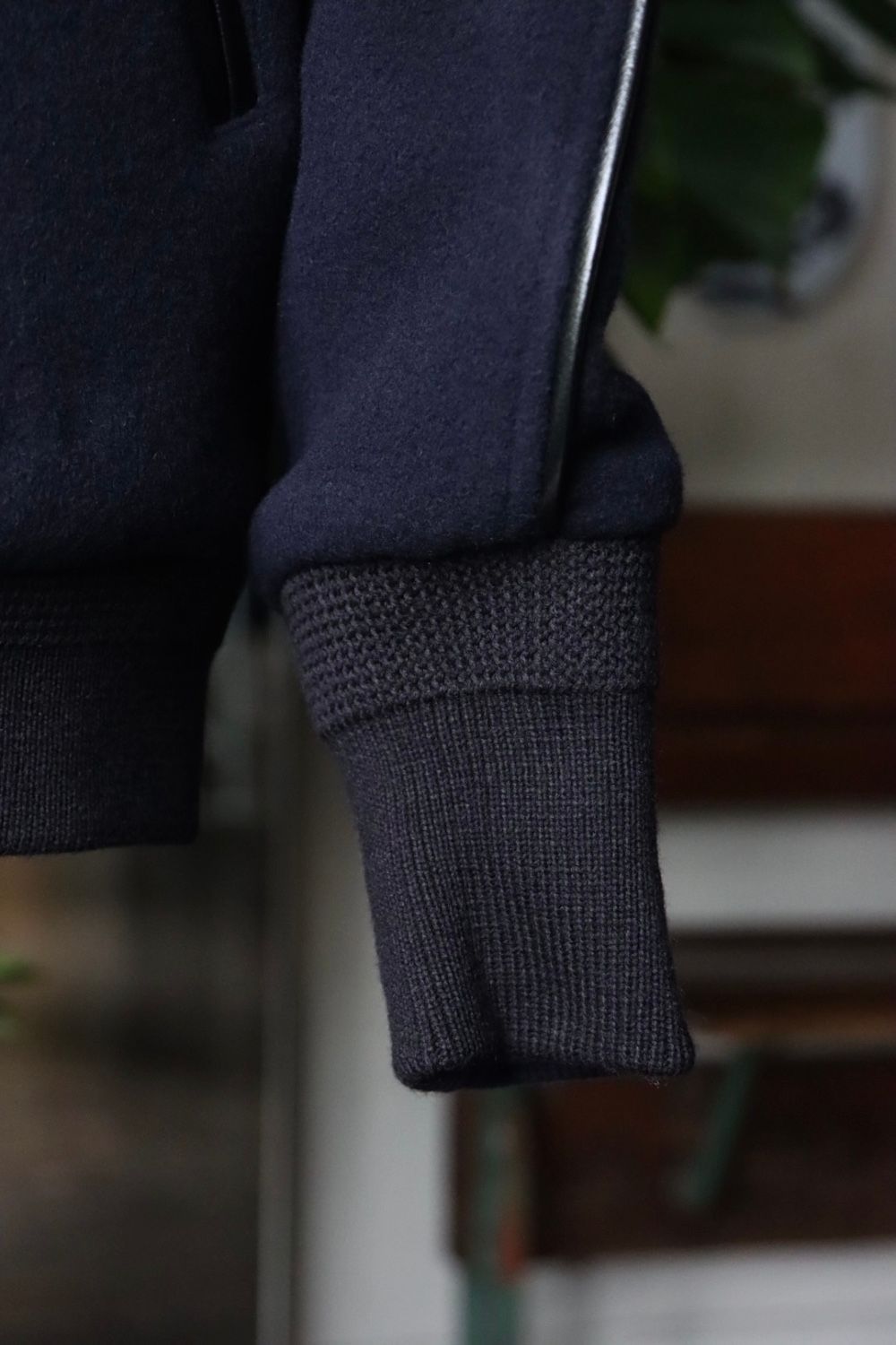 イズネス 22AW AWARD JACKET (1004AWJK01)NAVY