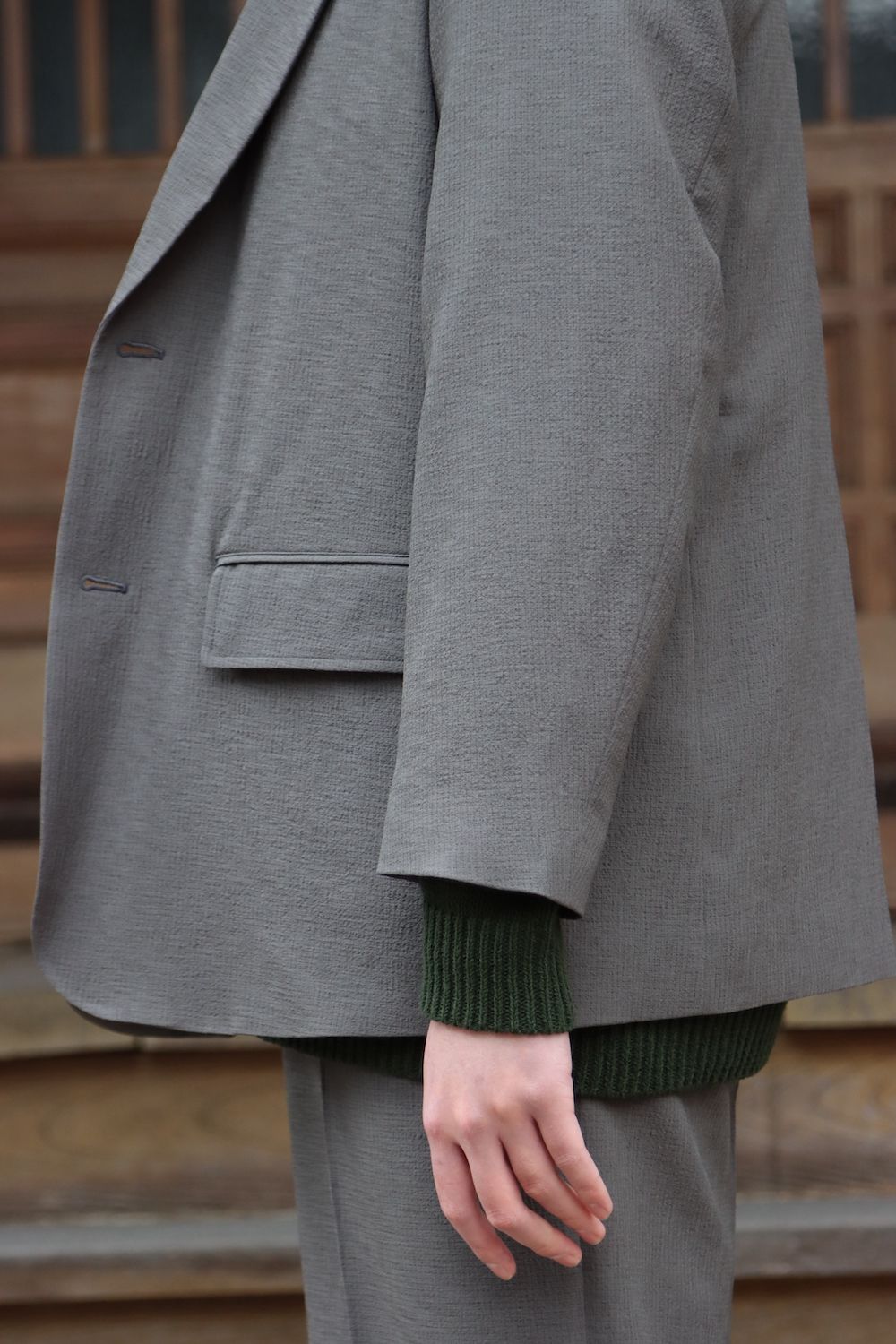 UNIVERSAL PRODUCTS CREPE UNCONSTRUCTED 2B JACKET style.2022.1.30.