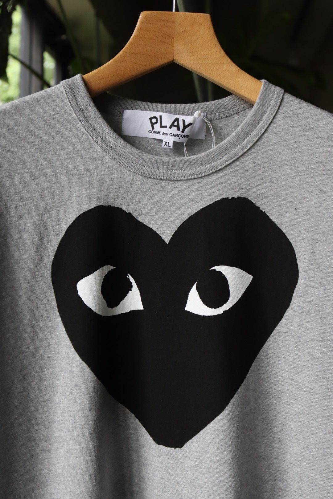 PLAYプレイコムデギャルソン ブラックハートTシャツBLACK HEART (GRAY)