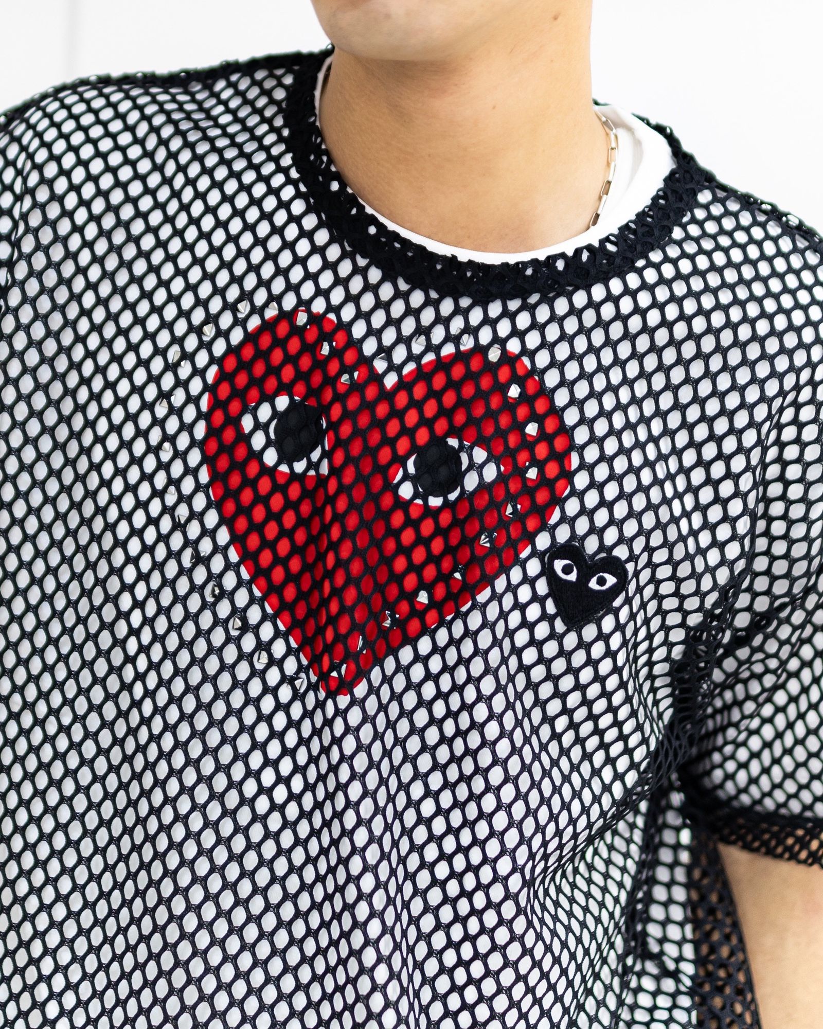 PLAY COMME des GARSONS BLACKエンブレムメッシュTシャツ ☆ 新作発売！