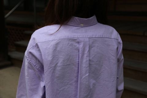 Graphpaper グラフペーパーより春らしいラベンダーシャツスタイルのご紹介です。