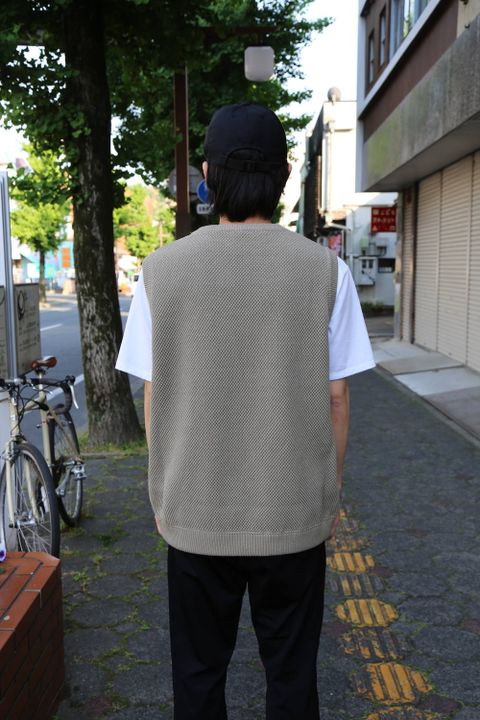 crepuscule(クレプスキュール) moss stich vest"Gray Beige"Style.2019.5.12.