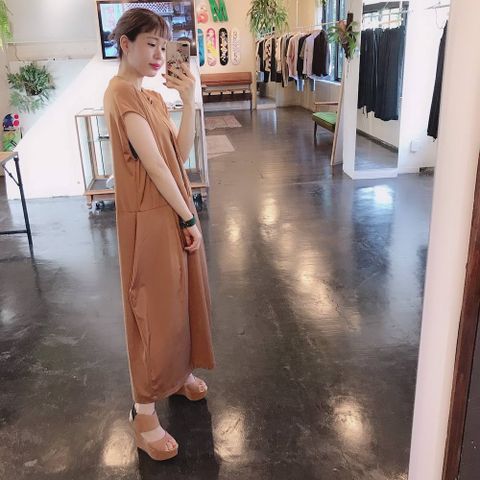 Dulcamara C/Nサテン フレンチスリーブワンピース"BROWN"スタイル2019.6.16.