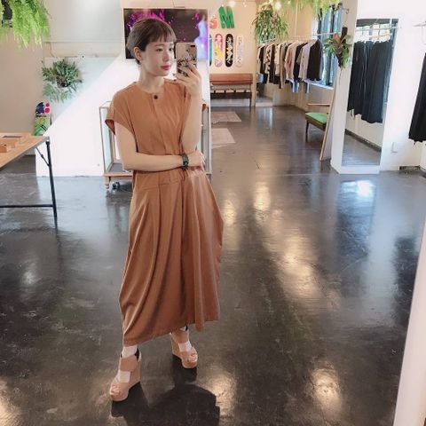 Dulcamara C/Nサテン フレンチスリーブワンピース"BROWN"スタイル2019.6.16.