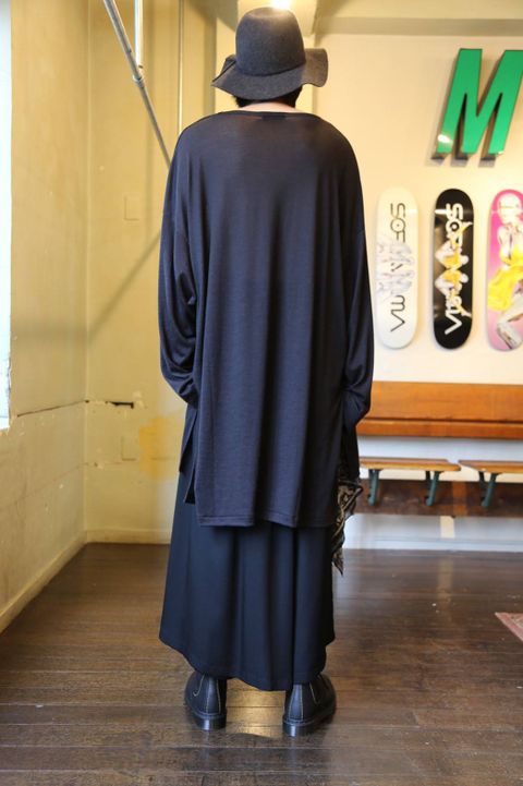 yohji yamamoto 丸長ロング犬と女PT Style.2019.7.12.