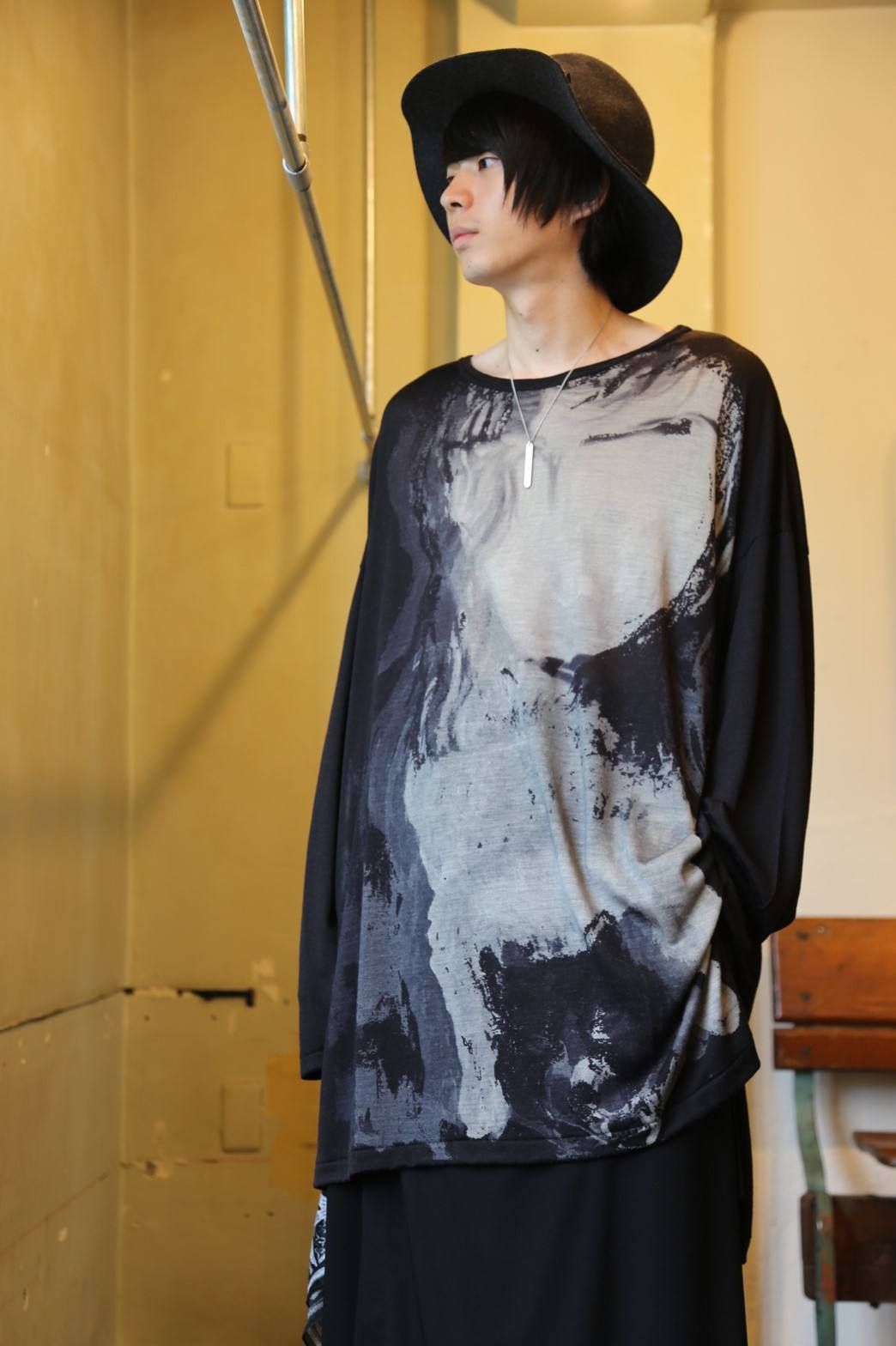 yohji yamamoto 丸長ロング犬と女PT Style.2019.7.12.