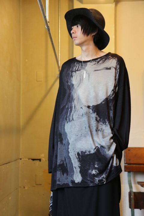 yohji yamamoto 丸長ロング犬と女PT Style.2019.7.12.