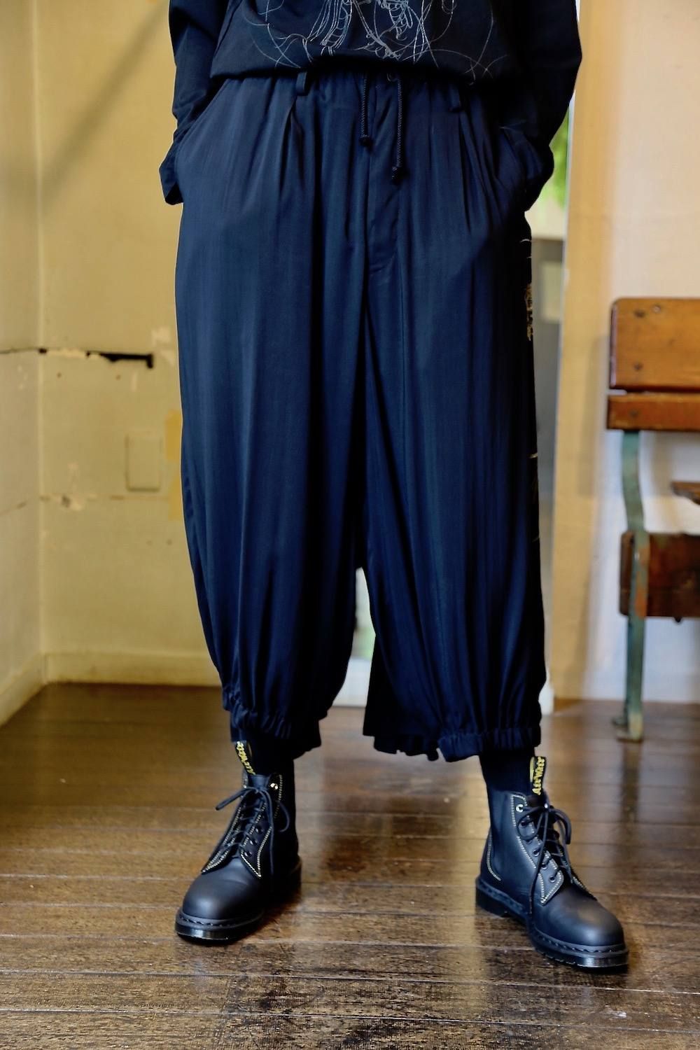 Yohji Yamamoto 丸首長袖カマキリ柄カットソースタイル.2019.7.25.