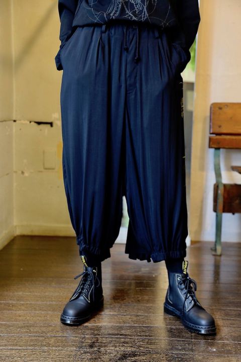 Yohji Yamamoto 丸首長袖カマキリ柄カットソースタイル.2019.7.25.