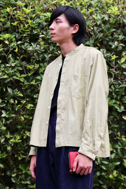 WELLDER Puckering Sleeve Band Collar Shirt"KHAKI"Style.2019.8.5.