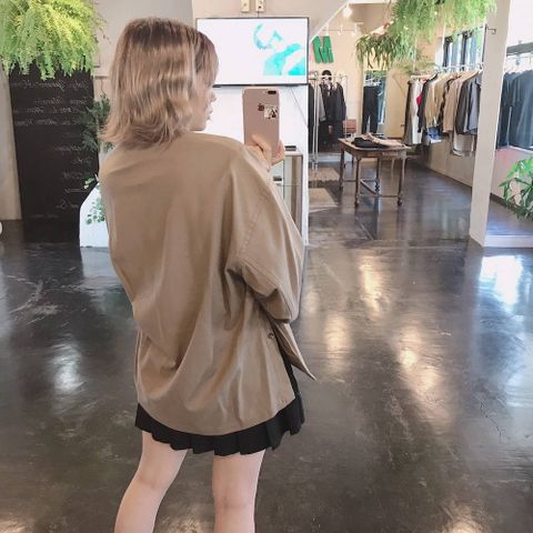 YOKE WIDE SHORT JACKET"BEIGE"スタイル.2019.9.9.