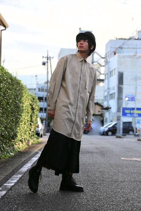 YOKE FOLD UP SHERE LONG SHIRTS"BEIGE"スタイル.2019.9.9.