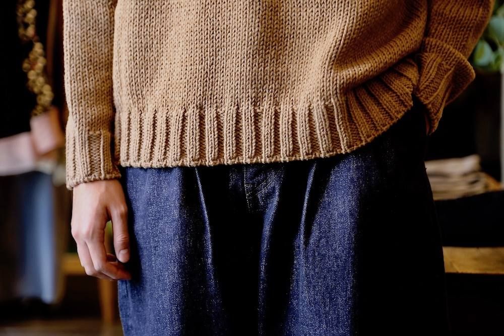 WELLDER Solid Color Low Gauge Hand Machine Knit"CAMEL"スタイル2019.9.14.