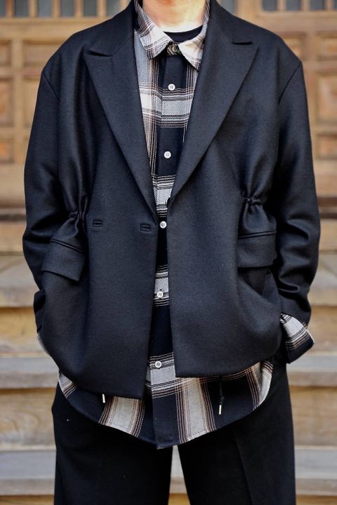 YOKE LOOSE DOUBLE-BREASTED JACKET & TROUSESスタイル.2019.9.10.