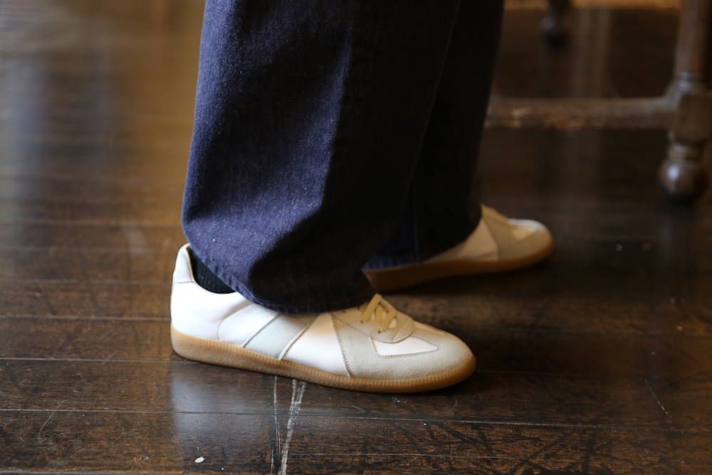 WELLDER Solid Color Low Gauge Hand Machine Knit"CAMEL"スタイル2019.9.14.
