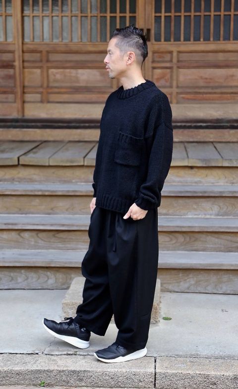 WELLDER Solid Color Low Gauge Hand Machine Knit"BLACK"スタイル.2019.9.13.