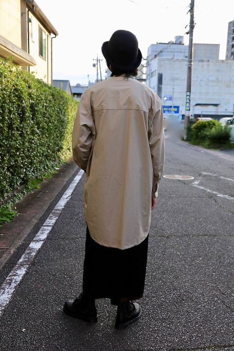 YOKE FOLD UP SHERE LONG SHIRTS"BEIGE"スタイル.2019.9.9.