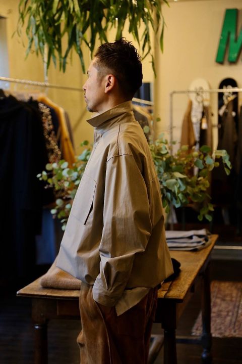 YOKE FOLD UP SHERE LONG SHIRTS"BEIGE"スタイル.2019.9.14.