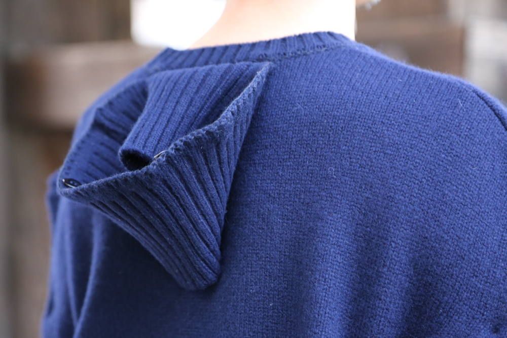 YOKE DETACHABLE FOLD UP SHARE KNIT