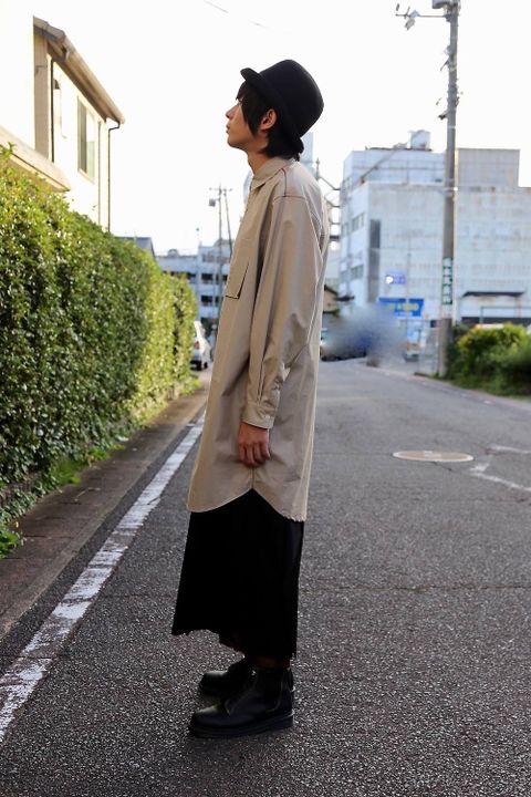 YOKE FOLD UP SHERE LONG SHIRTS"BEIGE"スタイル.2019.9.9.