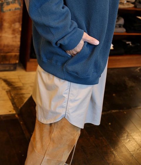 YOKE FOLD UP SHERE LONG SHIRTS"BEIGE"スタイル.2019.9.14.
