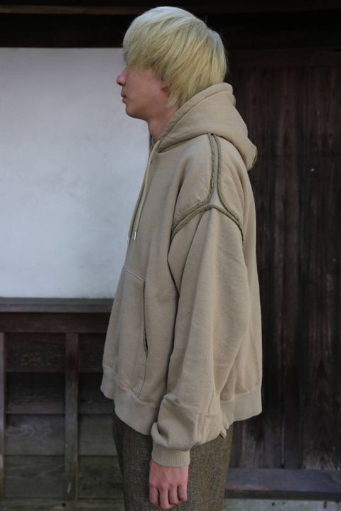 YOKE PIPING WIDE PARKA"SAND BEGIE"スタイル2019.10.5.