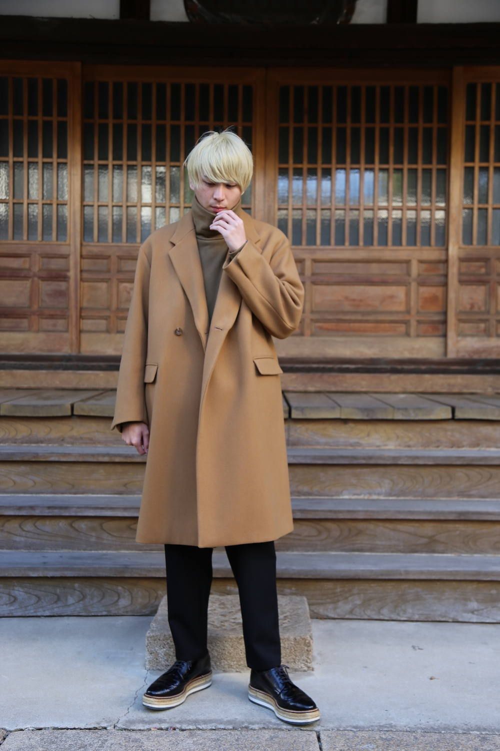 LOOPWHEELER FOR Graphpaper HIGH NECK SWEAT"KHAKI"スタイル.2019.10.15.
